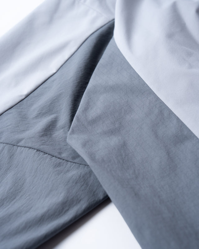 SEIZE - HYBRID PRIMEFLEX™ SHELL JACKET - FAIR-FACED CONCRETE