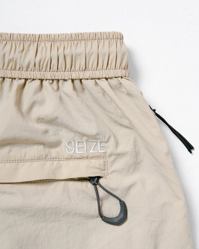 SEIZE - TECH SUN PROTECTION LIGHT SHORTS - PEARL KHAKI