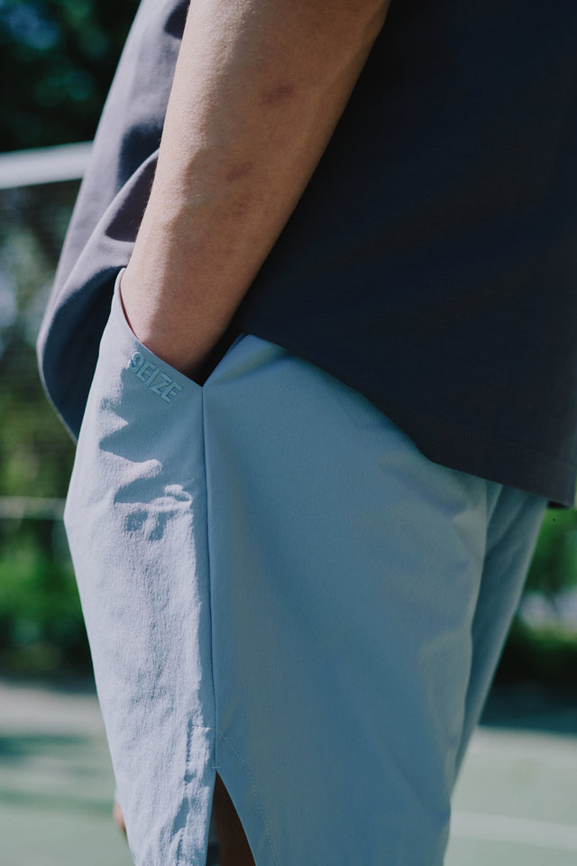 SEIZE - TECH ONE TUCK FROZEN SHORTS - GLACIER