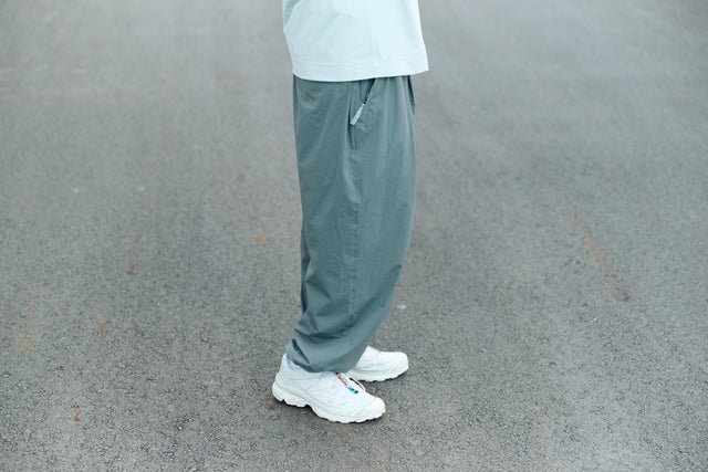 SEIZE - TECH AIRDRIFT SUN PROTECTION TAPERED PANTS - THE MOON