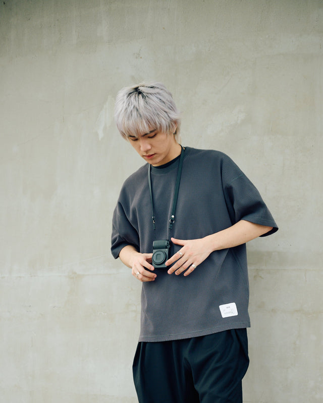 SEIZE - LIGHT WAFFLE S/S TEE - MONO GREY