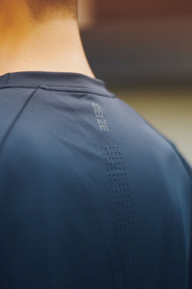 SEIZE - TECH ADV VERSATILITY TEE - MATTE BLACK