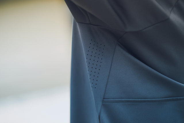 SEIZE - TECH ADV VERSATILITY TEE - MATTE BLACK