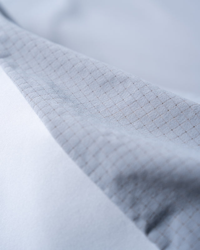 SEIZE - HYBRID PRIMEFLEX™ SHELL JACKET - FAIR-FACED CONCRETE