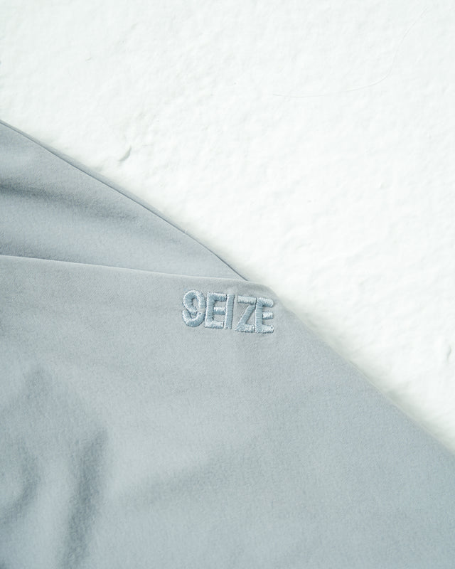 SEIZE - TECH ONE TUCK FROZEN SHORTS - GLACIER