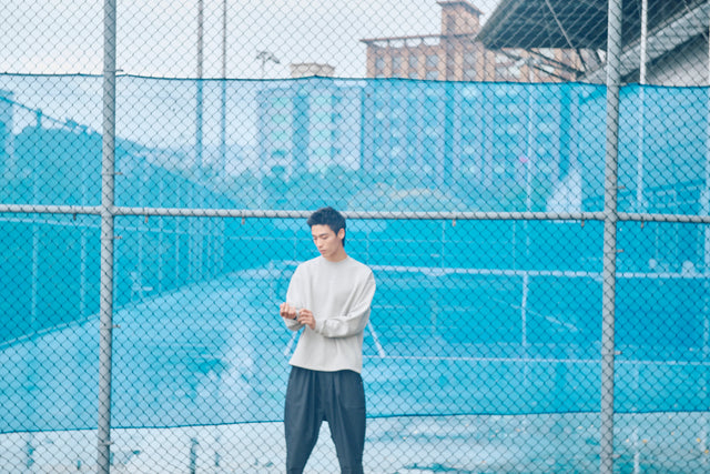 SEIZE - ANTISTATIC LOOSE FIT SWEAT CREW - OVERCAST