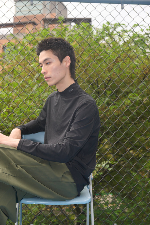SEIZE - MERINO WOOL MOCK NECK - INK