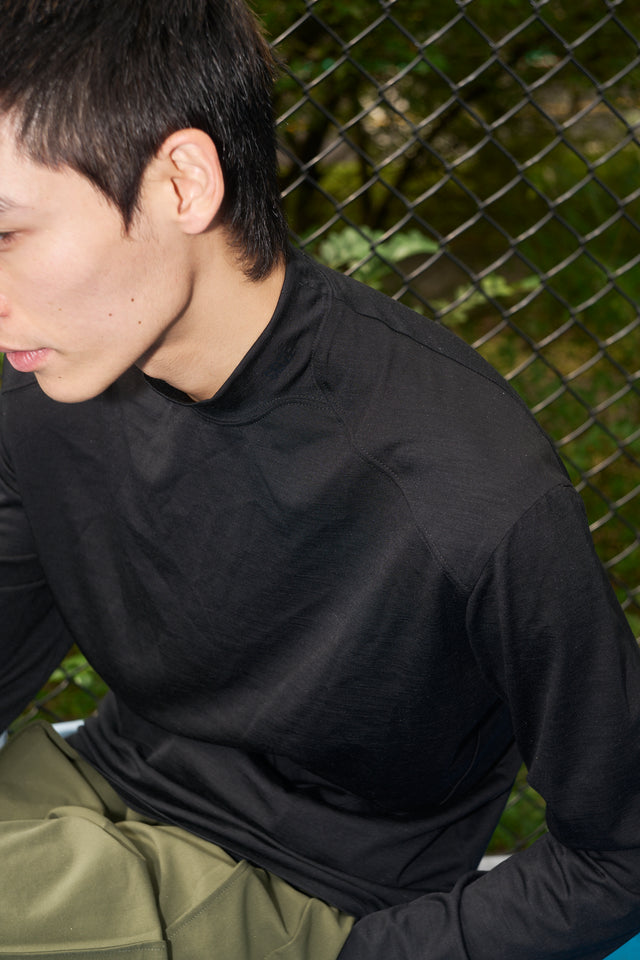 SEIZE - MERINO WOOL MOCK NECK - INK